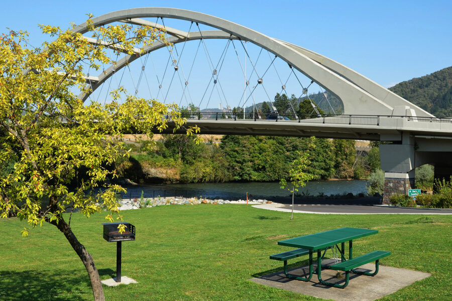 Bridge over Rogue River